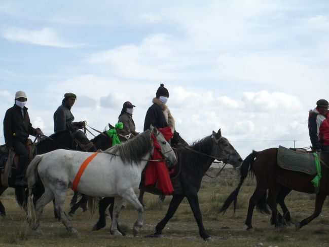 2006:09:12 22:16:17   Tibetian horses and horsemen.jpg